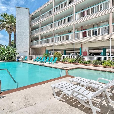 Beachside Corpus Christi Condo With Amenities! Exterior photo